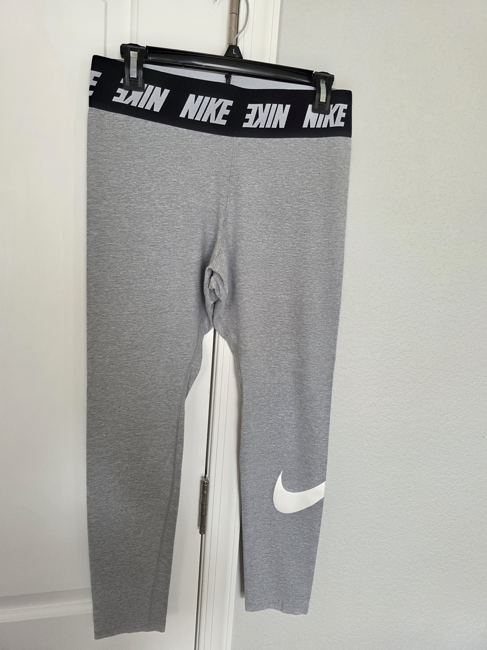 Nike Women's  Grey Leggings with Black Logo Waistband